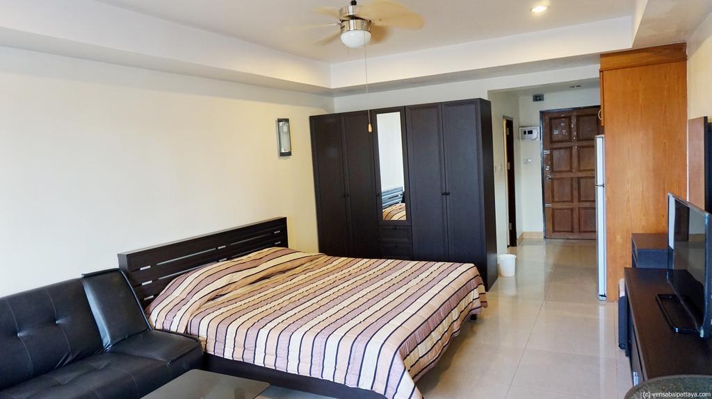Yensabai Condotel Pattaya Exterior photo